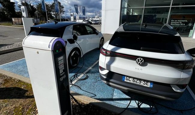 Installation de bornes de charge pour véhicules électriques en Rhône Alpes