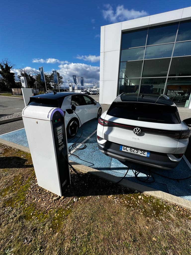 Installation de bornes de charge pour véhicules électriques en Rhône Alpes