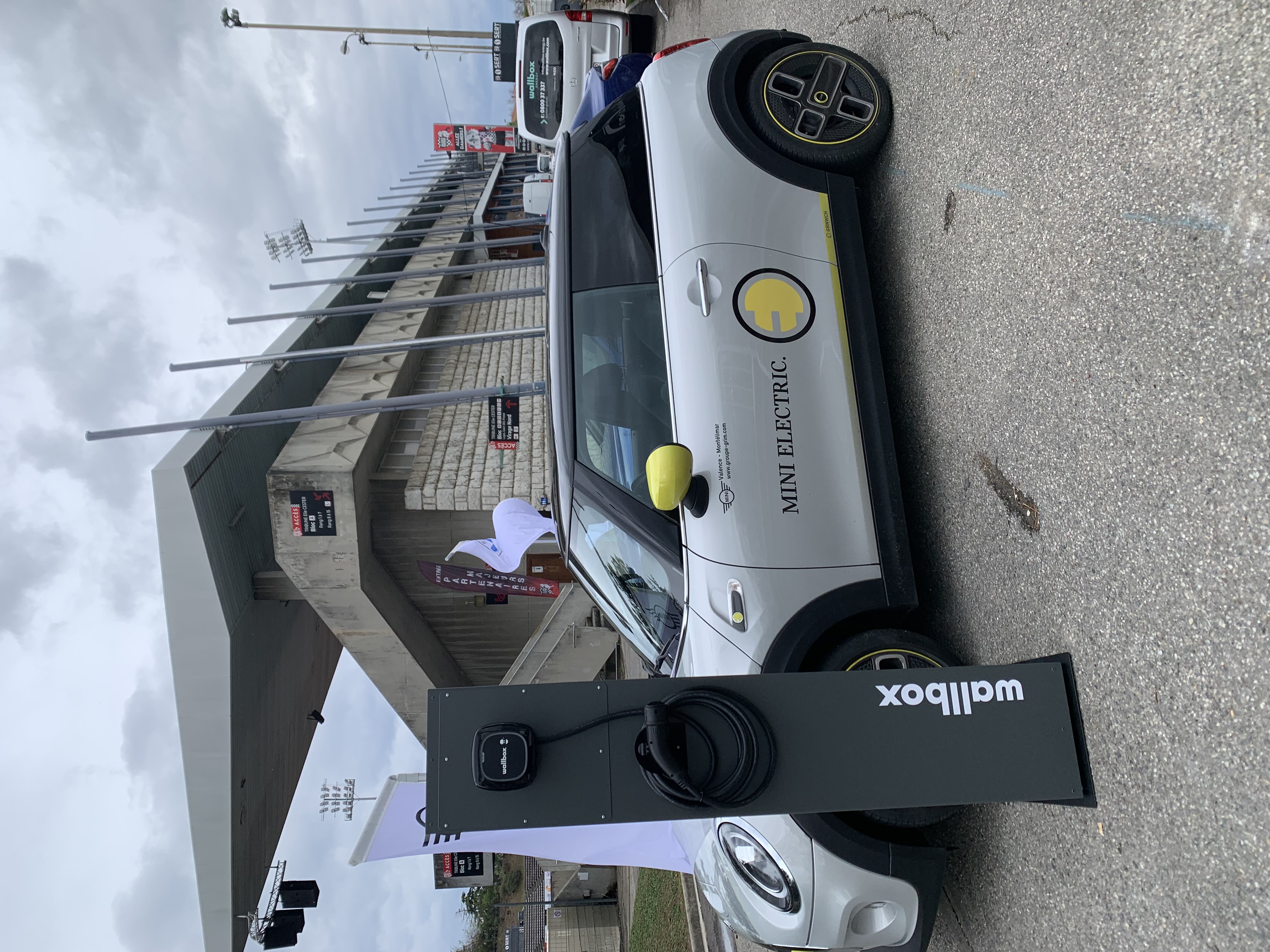 Installation de bornes de charge pour véhicules électriques en Rhône Alpes