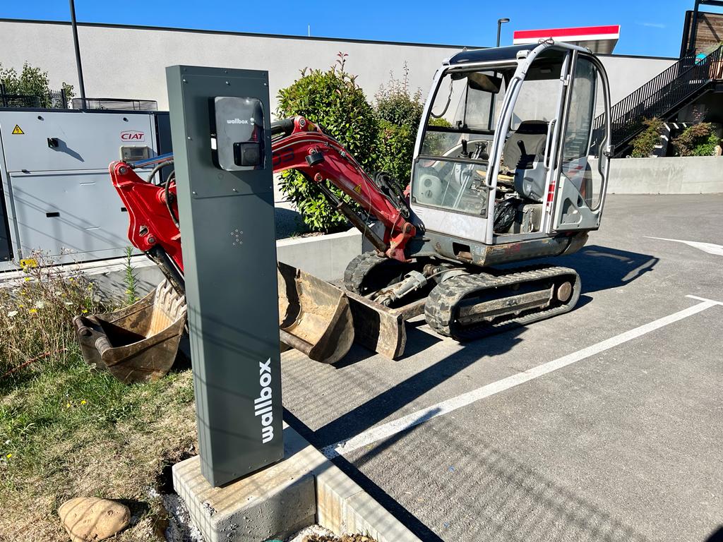 Installation de bornes de charge pour véhicules électriques en Rhône Alpes